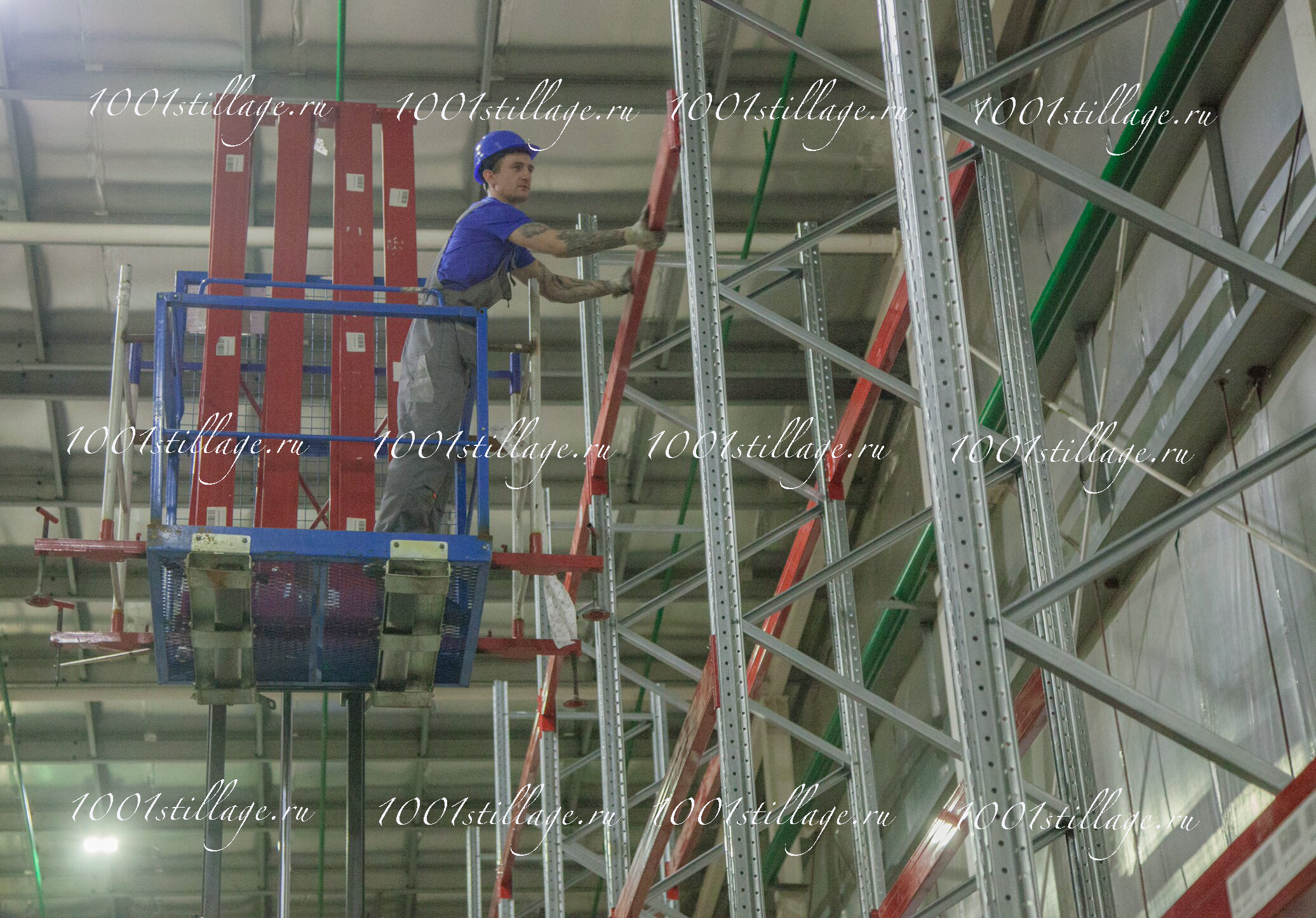 Монтаж стеллажей